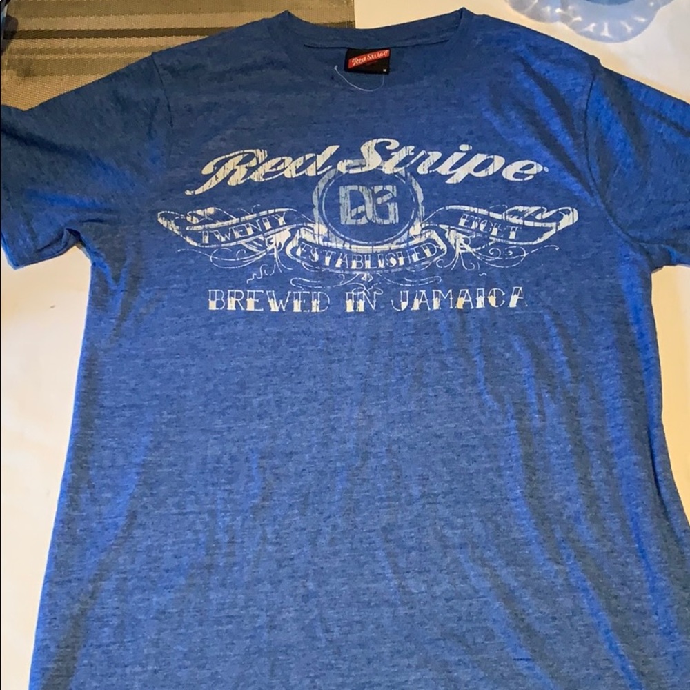 Red Stripe blue graphics T-shirt medium NWOT